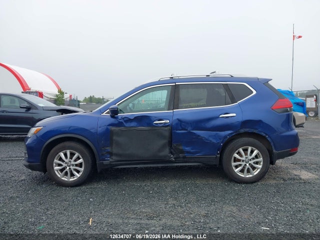 2017 Nissan Rogue S/sl Platinum/sv მანქანა იყიდება აუქციონზე, vin: 5N1AT2MV8HC787749, აუქციონის ნომერი: 12634707