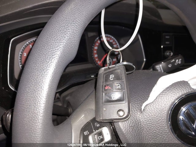 Aukcja sprzedaży 2019 Volkswagen Jetta S/se/r-line, vin: 3VWC57BU2KM175113, numer aukcji: 12634709