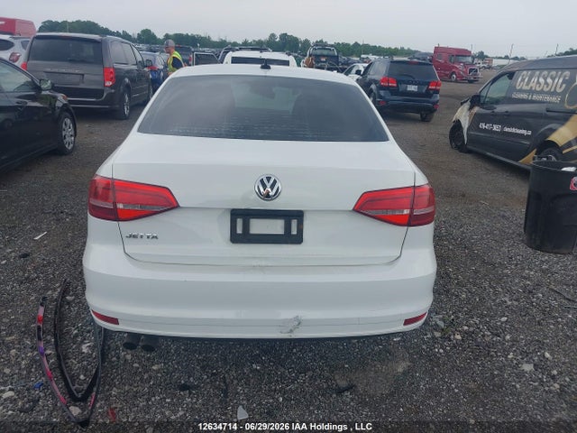 2015 Volkswagen Jetta 2.0l Trendline/2.0l Trendline+ მანქანა იყიდება აუქციონზე, vin: 3VW2K7AJ8FM347470, აუქციონის ნომერი: 12634714