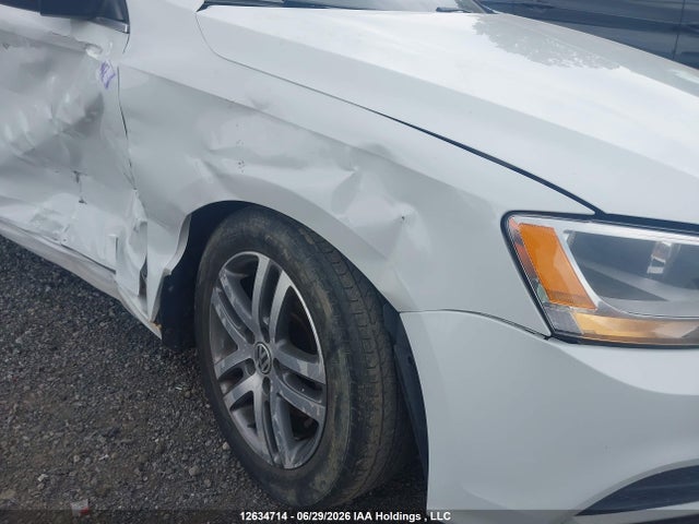 2015 Volkswagen Jetta 2.0l Trendline/2.0l Trendline+ მანქანა იყიდება აუქციონზე, vin: 3VW2K7AJ8FM347470, აუქციონის ნომერი: 12634714