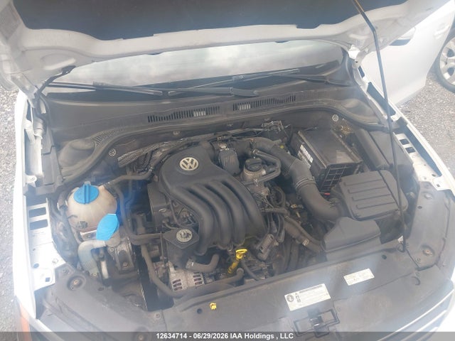 2015 Volkswagen Jetta 2.0l Trendline/2.0l Trendline+ მანქანა იყიდება აუქციონზე, vin: 3VW2K7AJ8FM347470, აუქციონის ნომერი: 12634714