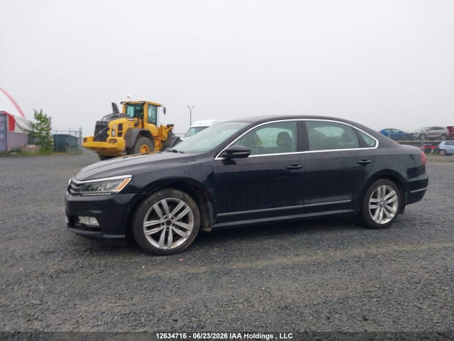 2017 Volkswagen Passat 1.8 Tsi Highline მანქანა იყიდება აუქციონზე, vin: 1VWCT7A33HC077734, აუქციონის ნომერი: 12634716