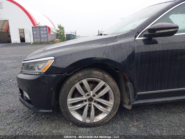 2017 Volkswagen Passat 1.8 Tsi Highline მანქანა იყიდება აუქციონზე, vin: 1VWCT7A33HC077734, აუქციონის ნომერი: 12634716