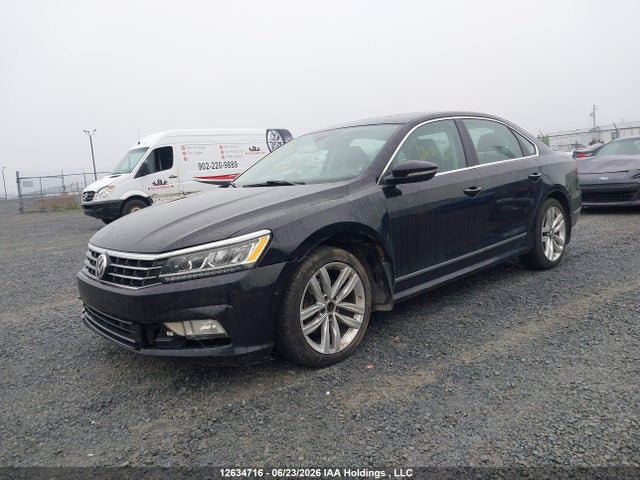 2017 Volkswagen Passat 1.8 Tsi Highline მანქანა იყიდება აუქციონზე, vin: 1VWCT7A33HC077734, აუქციონის ნომერი: 12634716