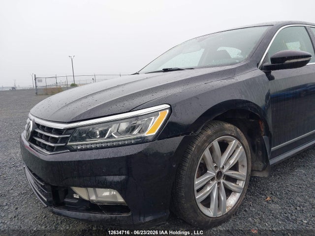 2017 Volkswagen Passat 1.8 Tsi Highline მანქანა იყიდება აუქციონზე, vin: 1VWCT7A33HC077734, აუქციონის ნომერი: 12634716