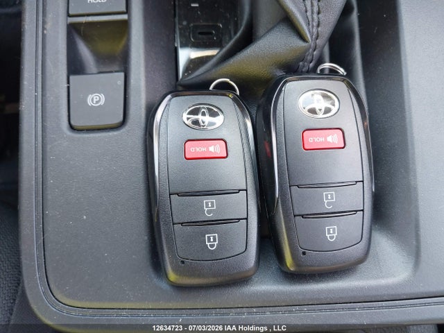 7MUCAAAG9TV162549 Toyota Corolla Cross Le