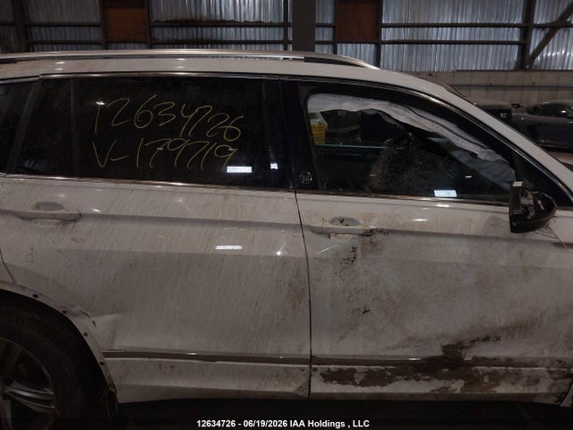 Продаж на аукціоні авто 2018 Volkswagen Tiguan Highline, vin: 3VV4B7AX9JM179719, номер лоту: 12634726