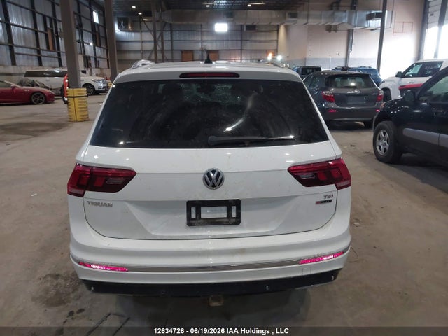 Продаж на аукціоні авто 2018 Volkswagen Tiguan Highline, vin: 3VV4B7AX9JM179719, номер лоту: 12634726