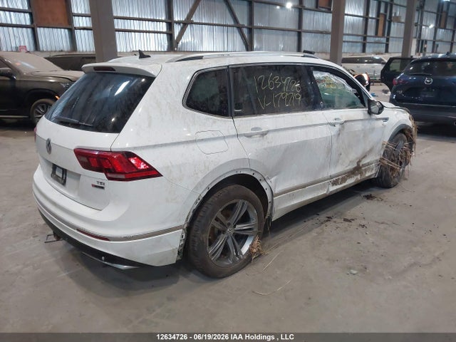 Продаж на аукціоні авто 2018 Volkswagen Tiguan Highline, vin: 3VV4B7AX9JM179719, номер лоту: 12634726