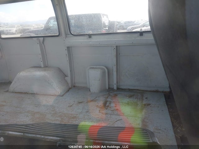 12634745 :رقم المزاد ، 2D7HB11Y73K515870 vin ، 2003 Dodge Ram Van 1500 Commercial/conversion مزاد بيع