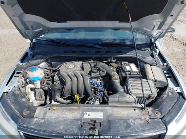3VW1K7AJ8FM305523 Volkswagen JETTA S