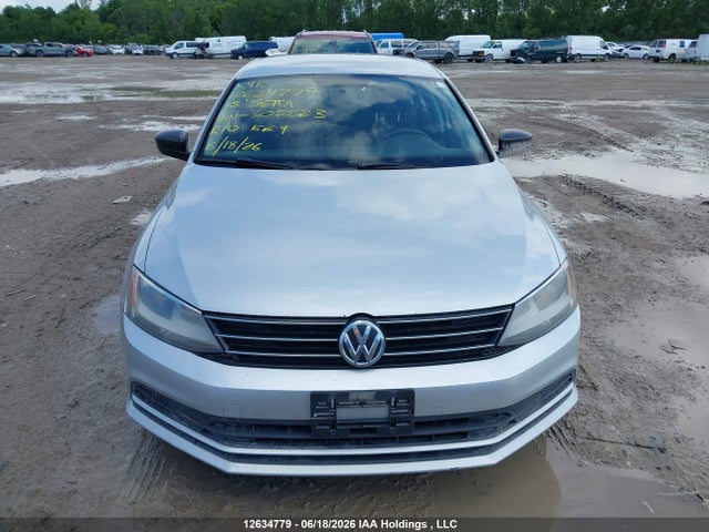 3VW1K7AJ8FM305523 Volkswagen JETTA S