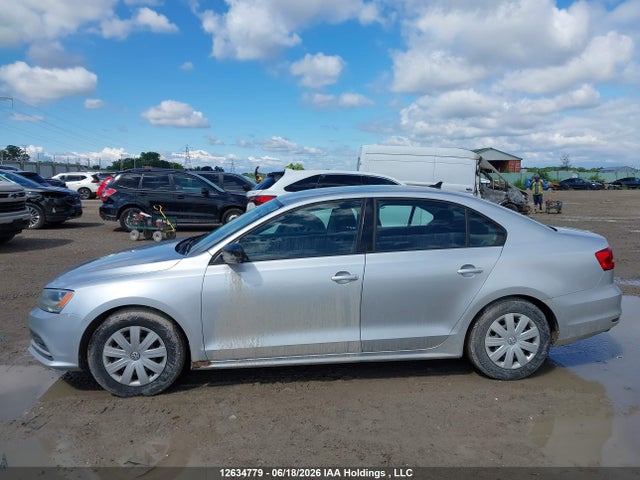 3VW1K7AJ8FM305523 Volkswagen JETTA S