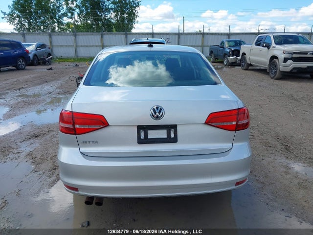 3VW1K7AJ8FM305523 Volkswagen JETTA S