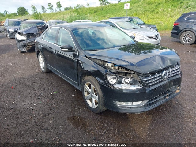 Volkswagen Passat 2.0 Tdi Comfortline 2015 1VWBV7A31FC069392 main image