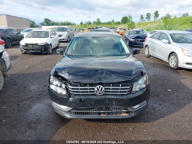 1VWBV7A31FC069392 Volkswagen Passat 2.0 Tdi Comfortline