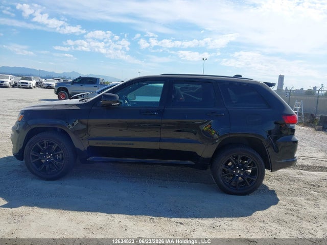12634823 :رقم المزاد ، 1C4RJFCM8JC427349 vin ، 2018 Jeep Grand Cherokee Overland مزاد بيع