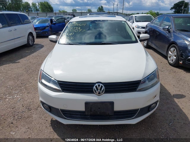 12634824 :رقم المزاد ، 3VWLX7AJ0BM003597 vin ، 2011 Volkswagen Jetta مزاد بيع