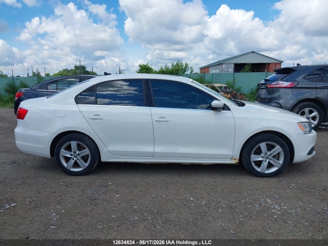 12634824 :رقم المزاد ، 3VWLX7AJ0BM003597 vin ، 2011 Volkswagen Jetta مزاد بيع