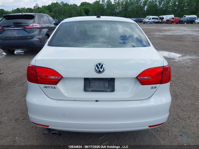 12634824 :رقم المزاد ، 3VWLX7AJ0BM003597 vin ، 2011 Volkswagen Jetta مزاد بيع