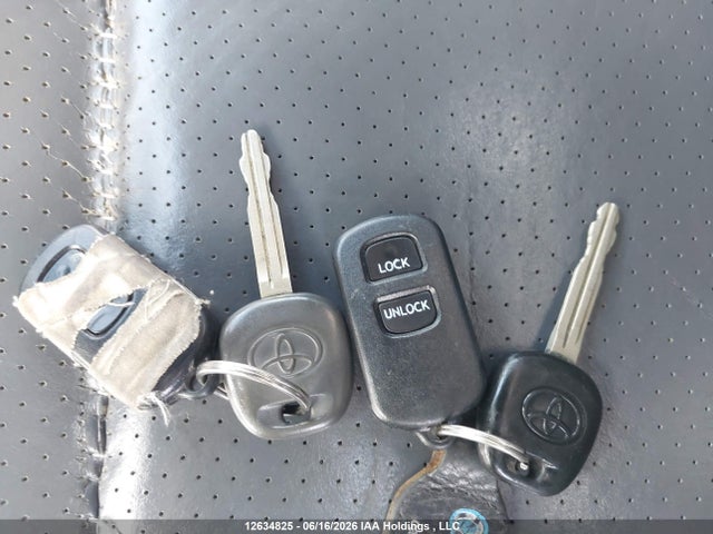 12634825 :رقم المزاد ، JTEHH20V736083393 vin ، 2003 Toyota Rav4 مزاد بيع