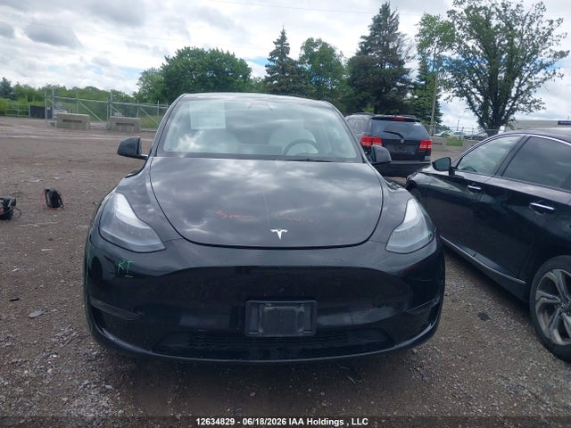 Tesla Model Y Long Range 2023 LRWYGDEE9PC162936 Image 12
