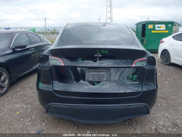 Tesla Model Y Long Range 2023 LRWYGDEE9PC162936 Image 16