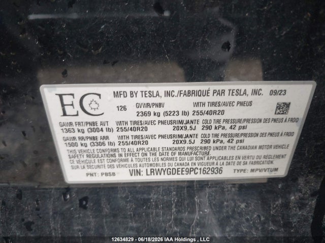 Tesla Model Y Long Range 2023 LRWYGDEE9PC162936 Image 9