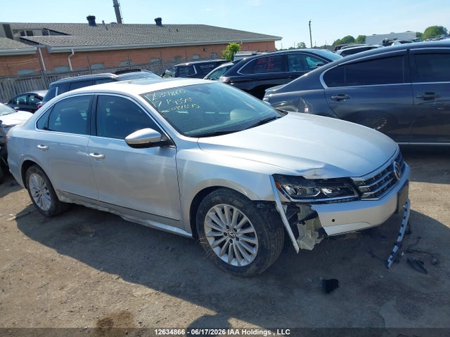 12634866 :رقم المزاد ، 1VWBT7A33HC014645 vin ، 2017 Volkswagen Passat 1.8 Tsi Comfortline مزاد بيع