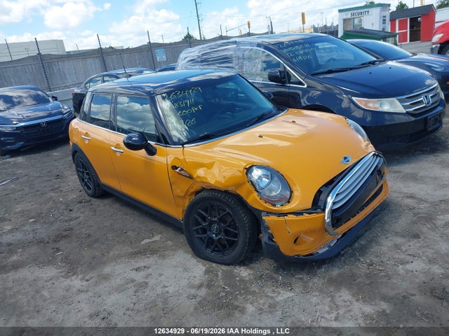 Продажа на аукционе авто 2015 Mini 5 Door Cooper, vin: WMWXS5C56FT831911, номер лота: 12634929