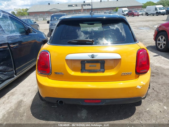 Продажа на аукционе авто 2015 Mini 5 Door Cooper, vin: WMWXS5C56FT831911, номер лота: 12634929