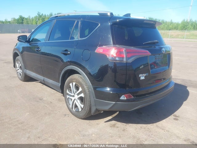 Toyota RAV4 LE 2017 2T3BFREV5HW676855 Image 3