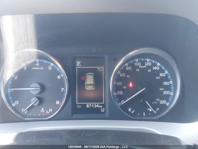 Toyota RAV4 LE 2017 2T3BFREV5HW676855 Image 7