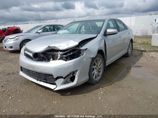 2014 Toyota Camry L/se/le/xle მანქანა იყიდება აუქციონზე, vin: 4T1BF1FKXEU435948, აუქციონის ნომერი: 12634954