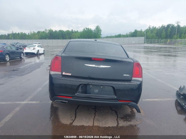 Chrysler 300 S 2016 2C3CCABG1GH294474 Image 16