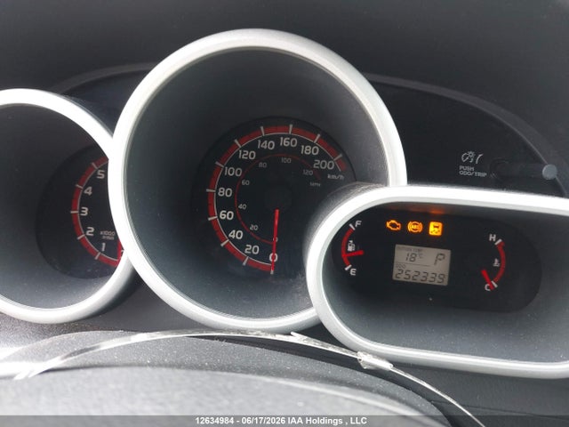 12634984 :رقم المزاد ، 2T1KU4EE7CC851098 vin ، 2012 Toyota Corolla Matrix مزاد بيع