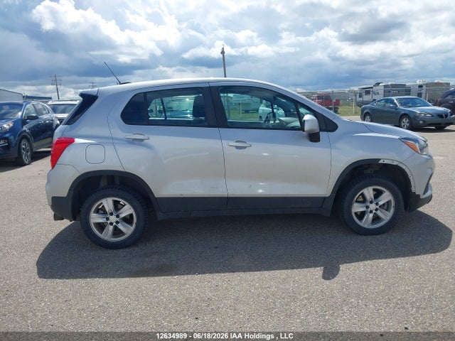 Chevrolet TRAX LS 2019 3GNCJNSB2KL166670 Image 13