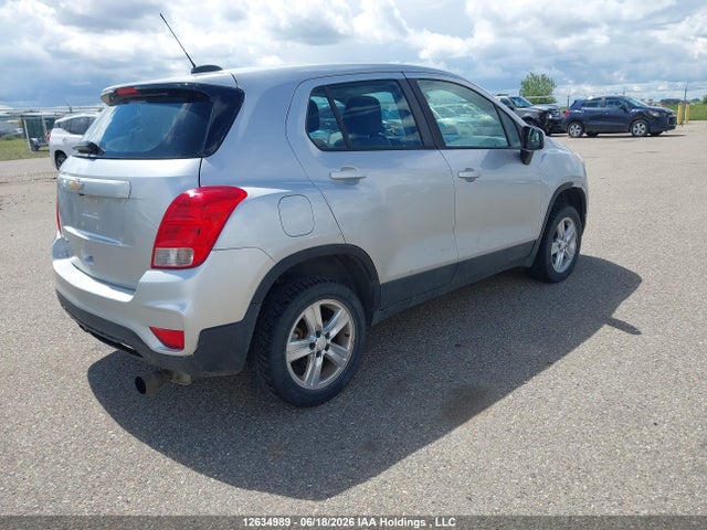 Chevrolet TRAX LS 2019 3GNCJNSB2KL166670 Image 4