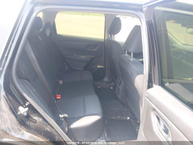 JN8BT3AB5RW441123 Nissan ROGUE S