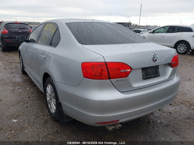 12635044 :رقم المزاد ، 3VWDK7AJ6EM393953 vin ، 2014 Volkswagen Jetta 2.0l Comfortline مزاد بيع