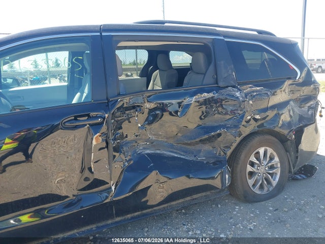 2025 Toyota Sienna Le/xse/limited/platinum მანქანა იყიდება აუქციონზე, vin: 5TDGSKFC9SS219612, აუქციონის ნომერი: 12635065