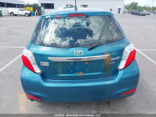 12635120 :رقم المزاد ، JTDKTUD36CD524360 vin ، 2012 Toyota Yaris Le مزاد بيع