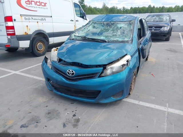 12635120 :رقم المزاد ، JTDKTUD36CD524360 vin ، 2012 Toyota Yaris Le مزاد بيع