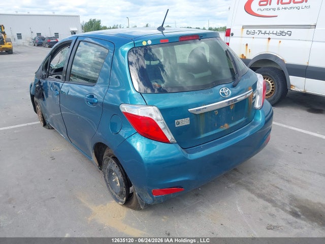 12635120 :رقم المزاد ، JTDKTUD36CD524360 vin ، 2012 Toyota Yaris Le مزاد بيع