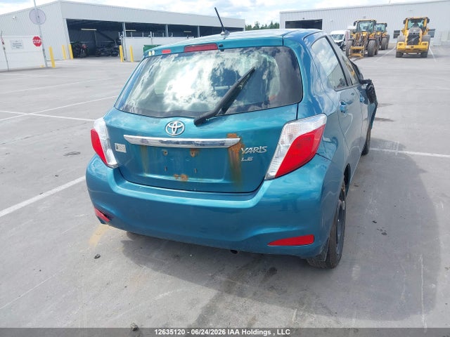 12635120 :رقم المزاد ، JTDKTUD36CD524360 vin ، 2012 Toyota Yaris Le مزاد بيع