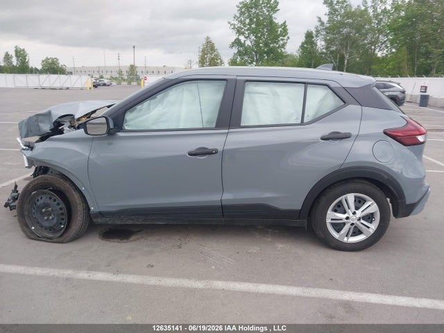 3N1CP5BV1SL483831 Nissan kicks play