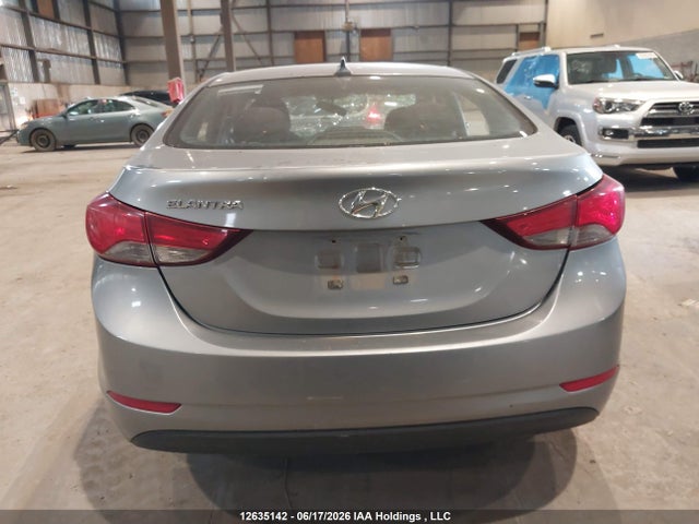 Продажа на аукционе авто 2016 Hyundai Elantra Gl, vin: 5NPDH4AE4GH767729, номер лота: 12635142