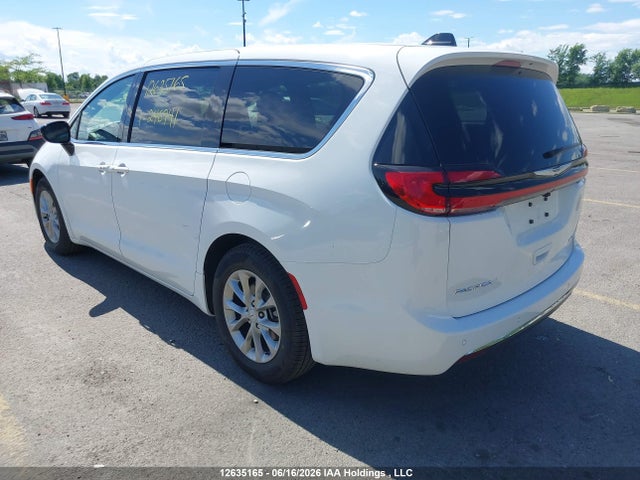 Chrysler Pacifica Limited 2026 2C4RC1GG4TR246941 Image 3