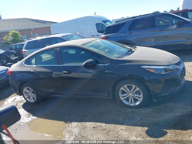 Продаж на аукціоні авто 2019 Chevrolet Cruze Lt Auto, vin: 1G1BE5SM0K7145954, номер лоту: 12635184