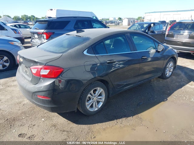 Продаж на аукціоні авто 2019 Chevrolet Cruze Lt Auto, vin: 1G1BE5SM0K7145954, номер лоту: 12635184